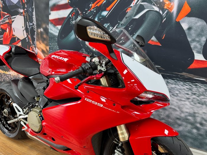 2016 DUCATI 1299 PANIGALE RED