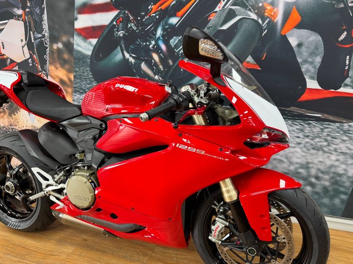 2016 DUCATI 1299 PANIGALE RED