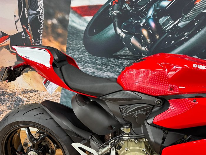 2016 DUCATI 1299 PANIGALE RED