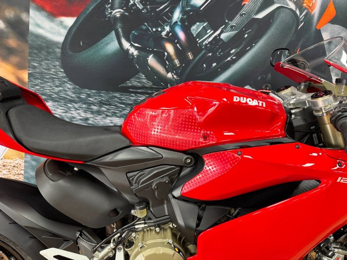 2016 DUCATI 1299 PANIGALE RED
