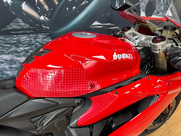 2016 DUCATI 1299 PANIGALE RED