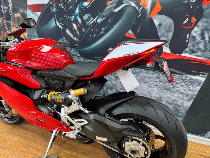 2016 DUCATI 1299 PANIGALE RED