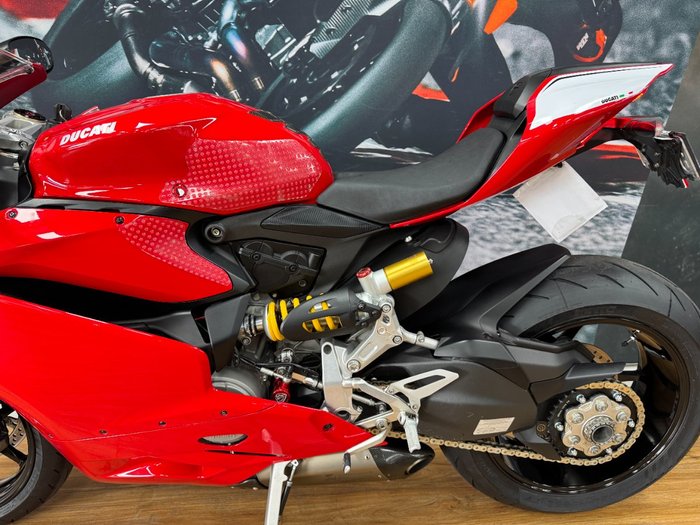 2016 DUCATI 1299 PANIGALE RED