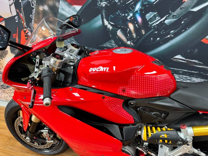 2016 DUCATI 1299 PANIGALE RED