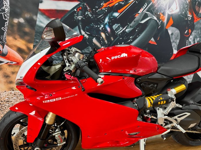 2016 DUCATI 1299 PANIGALE RED