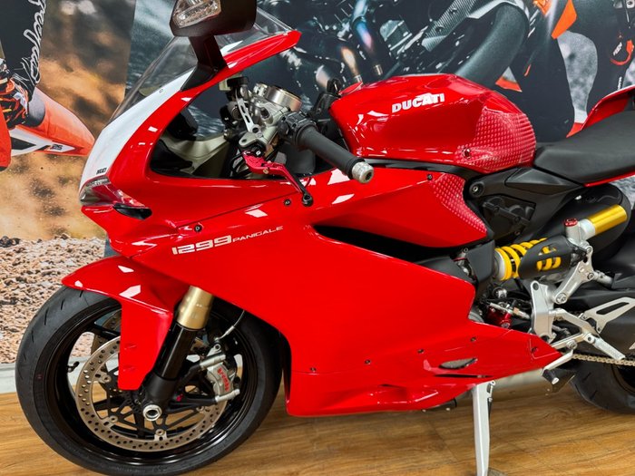 2016 DUCATI 1299 PANIGALE RED