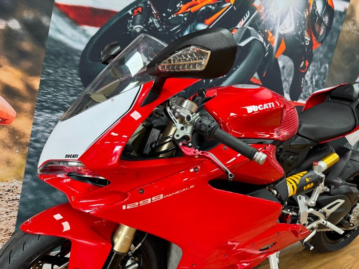 2016 DUCATI 1299 PANIGALE RED