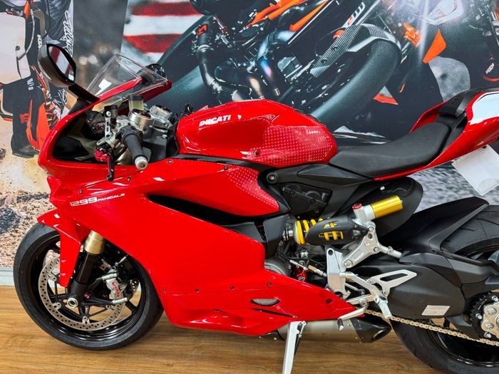 2016 DUCATI 1299 PANIGALE RED
