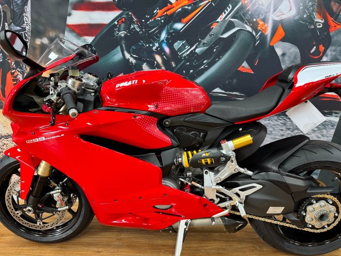 2016 DUCATI 1299 PANIGALE RED