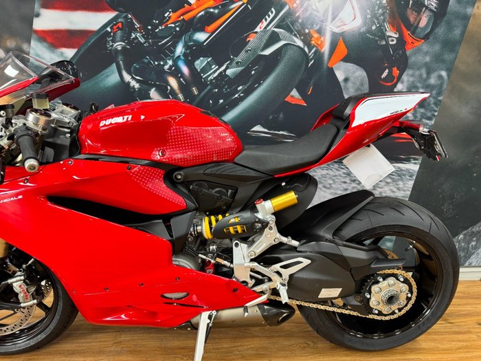 2016 DUCATI 1299 PANIGALE RED