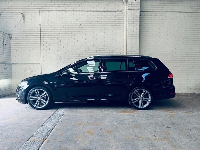 2020 Volkswagen Golf 110TSI Highline 7.5 MY20 Deep Black
