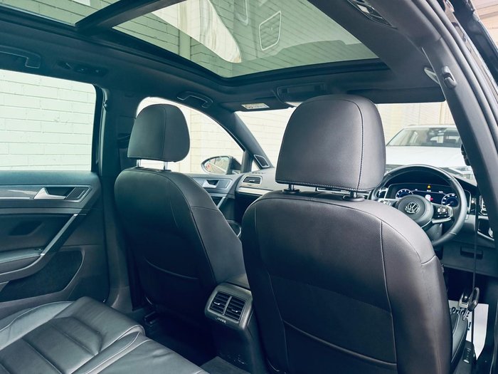 2020 Volkswagen Golf 110TSI Highline 7.5 MY20 Deep Black