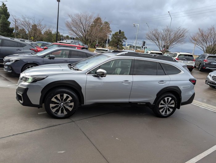 2024 Subaru Outback AWD Touring