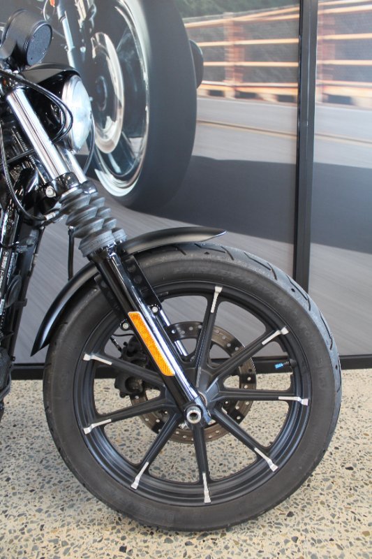 2021 Harley-davidson XL883N IRON 883 BLACK