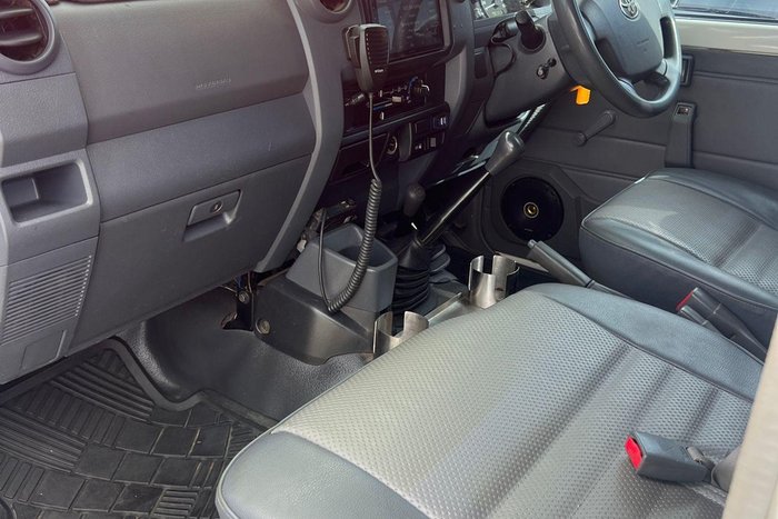 2011 Toyota Landcruiser Workmate Troopcarrier