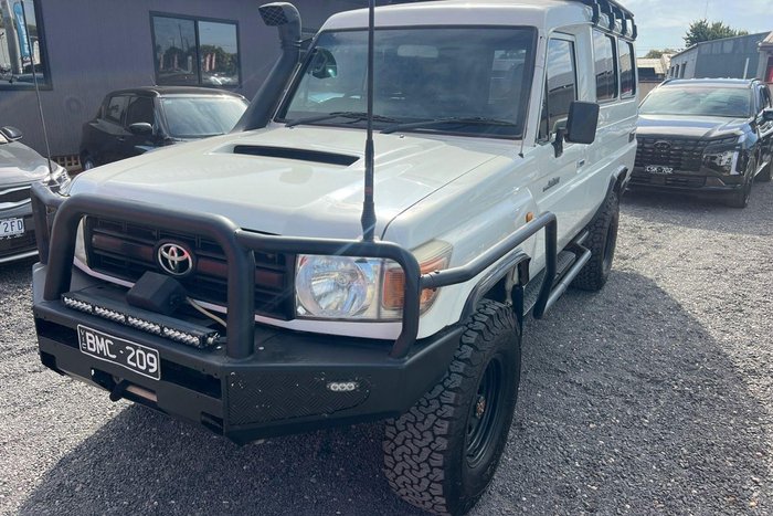 2011 Toyota Landcruiser Workmate Troopcarrier