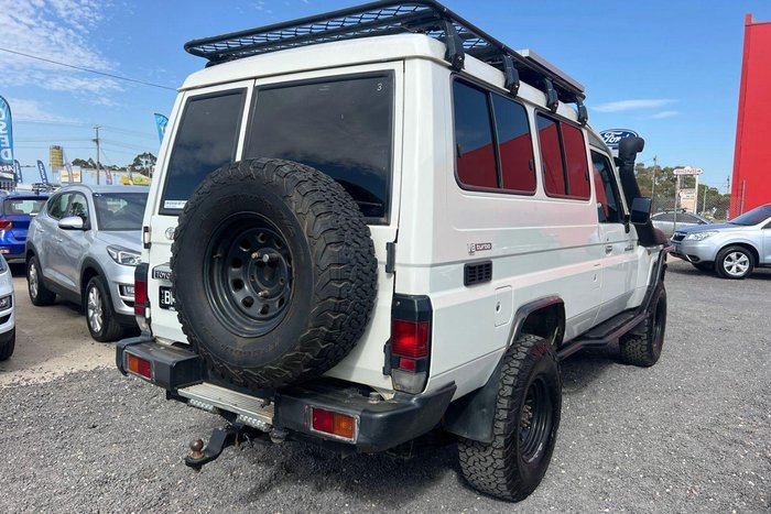 2011 Toyota Landcruiser Workmate Troopcarrier