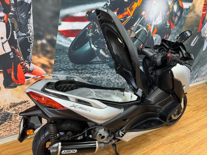 2019 Yamaha XMAX 300 (CZD300A) GREY