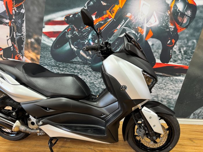 2019 Yamaha XMAX 300 (CZD300A) GREY