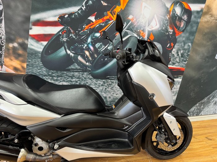 2019 Yamaha XMAX 300 (CZD300A) GREY