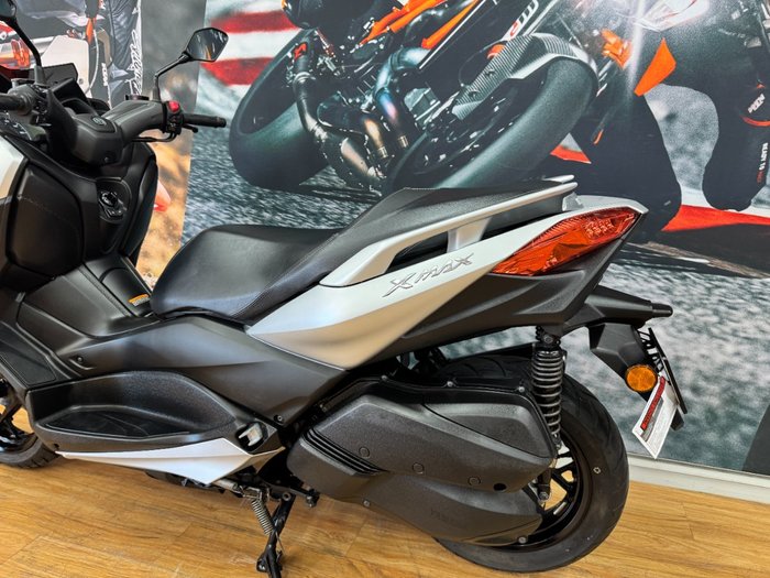 2019 Yamaha XMAX 300 (CZD300A) GREY