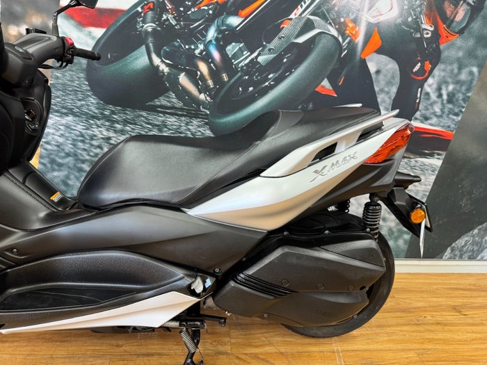 2019 Yamaha XMAX 300 (CZD300A) GREY