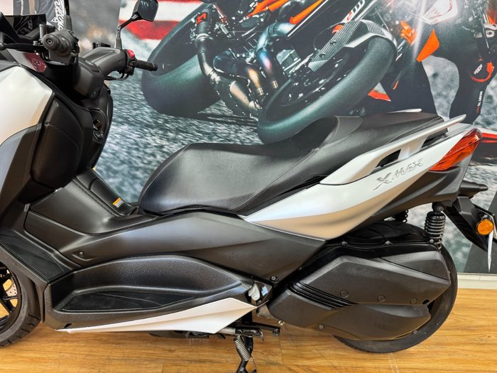 2019 Yamaha XMAX 300 (CZD300A) GREY