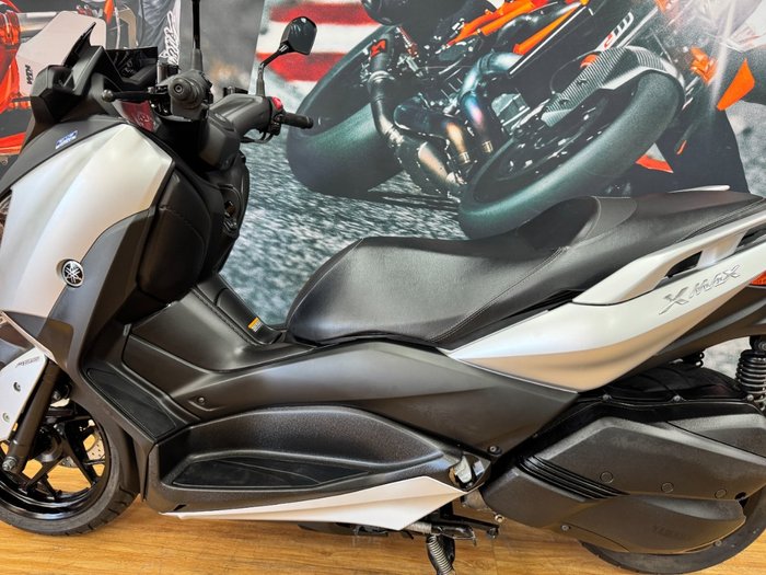 2019 Yamaha XMAX 300 (CZD300A) GREY