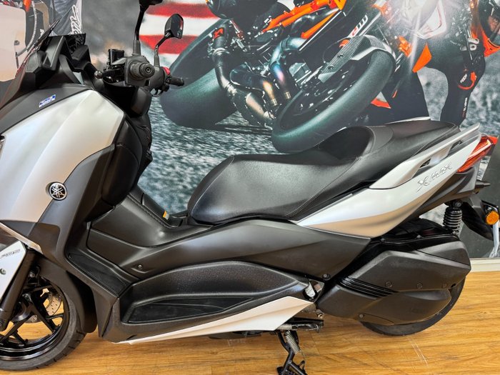 2019 Yamaha XMAX 300 (CZD300A) GREY