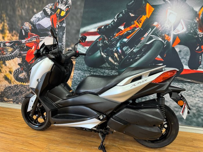 2019 Yamaha XMAX 300 (CZD300A) GREY
