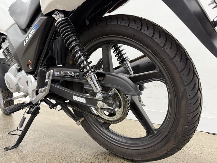 2021 Honda CB125E White