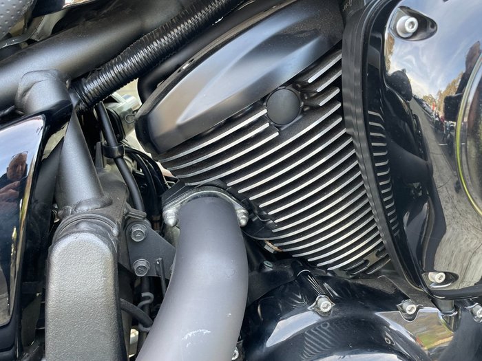2019 Kawasaki VULCAN 900 (VN900) CUSTOM BLACK