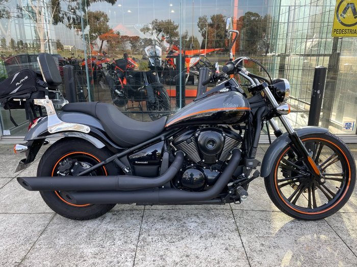 2019 Kawasaki VULCAN 900 (VN900) CUSTOM BLACK