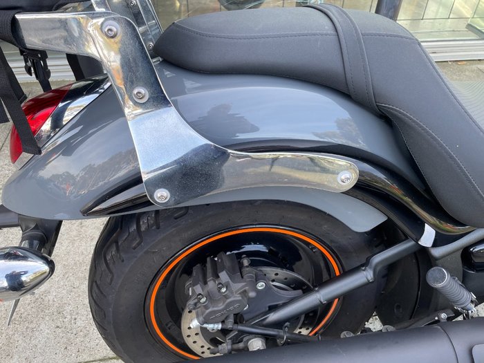 2019 Kawasaki VULCAN 900 (VN900) CUSTOM BLACK
