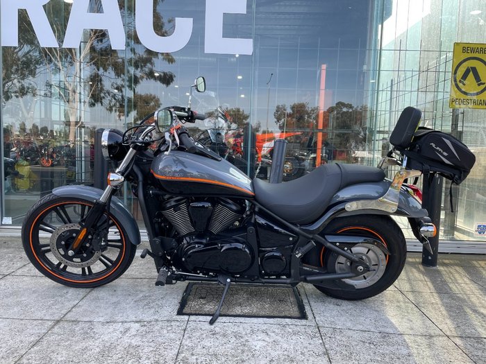 2019 Kawasaki VULCAN 900 (VN900) CUSTOM BLACK