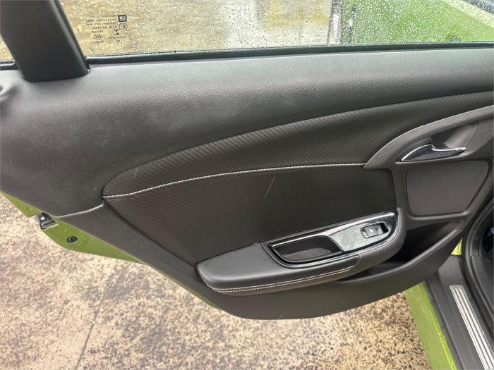 2016 HOLDEN COMMODORE SV6