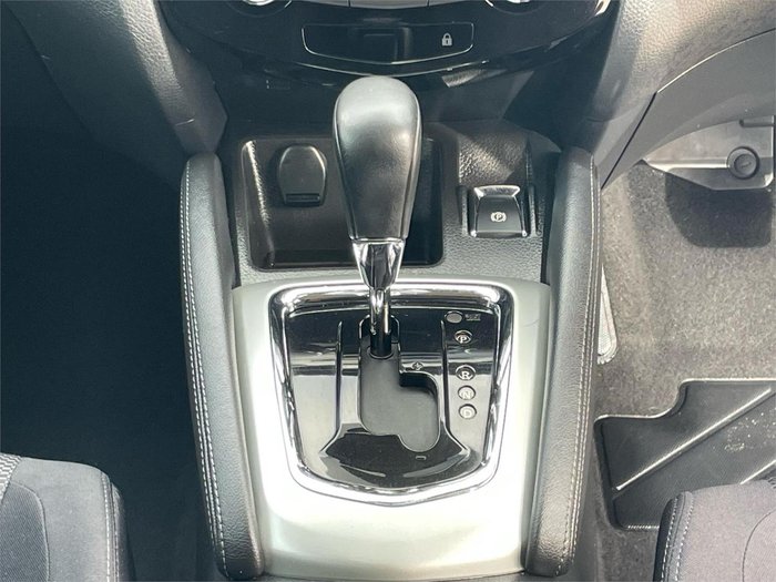 2017 Nissan QASHQAI TS J11 Ivory Pearl