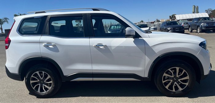 2023 Mahindra Scorpio Z8