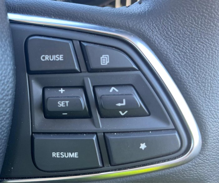 2023 Mahindra Scorpio Z8