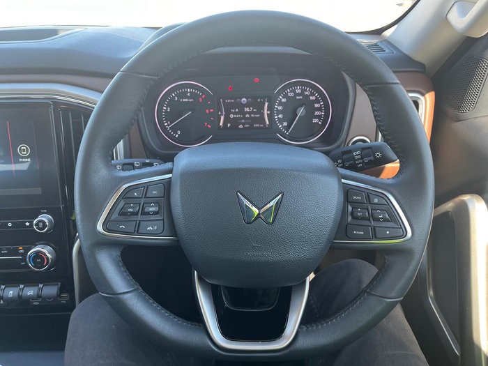 2023 Mahindra Scorpio Z8