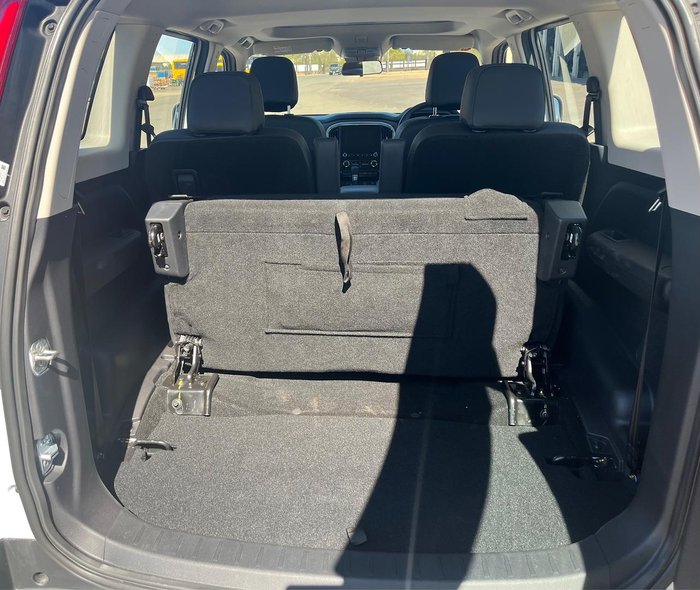 2023 Mahindra Scorpio Z8