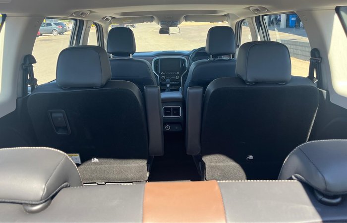 2023 Mahindra Scorpio Z8