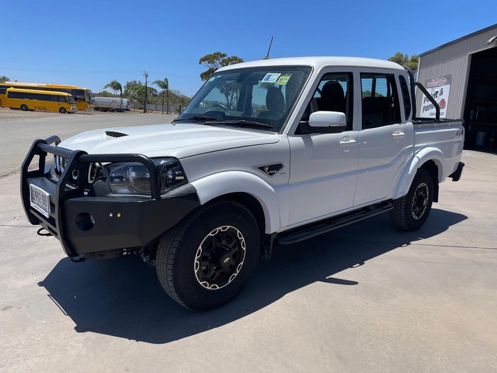 2022 Mahindra PIK-UP S11