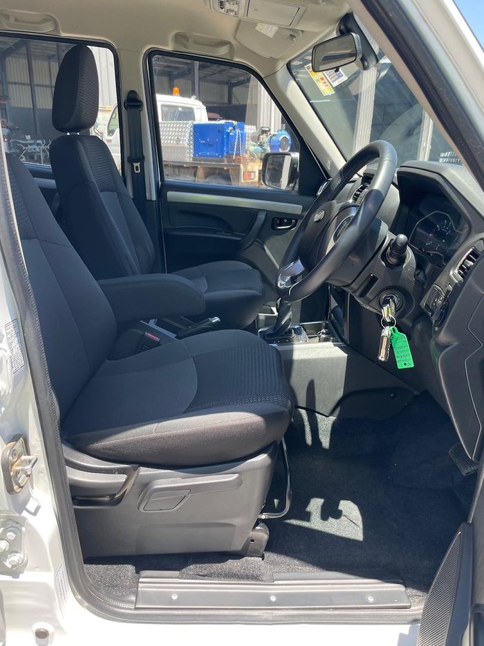 2022 Mahindra PIK-UP S11