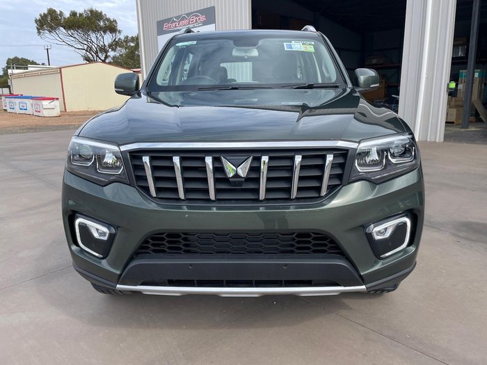 2023 Mahindra Scorpio Z8L