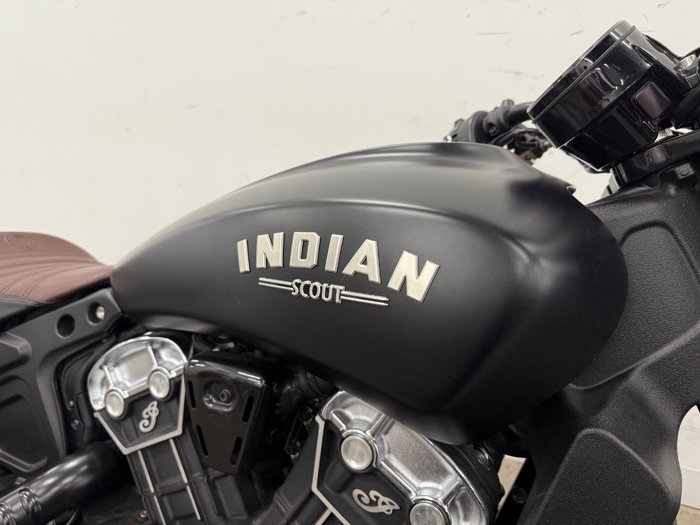 2022 Indian 2022 Indian 1133CC SCOUT BOBBER CRUISER THUNDER BLACK AZURE CRYSTAL