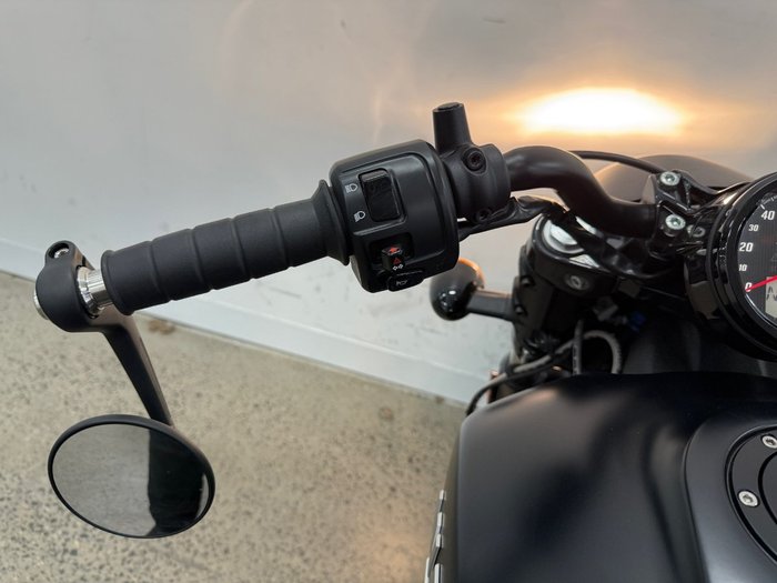 2022 Indian 2022 Indian 1133CC SCOUT BOBBER CRUISER THUNDER BLACK AZURE CRYSTAL