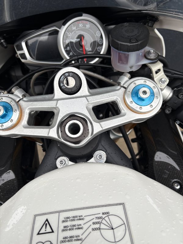 2012 Triumph DAYTONA R WHITE