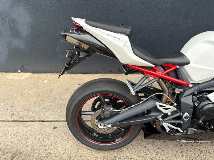 2012 Triumph DAYTONA R WHITE