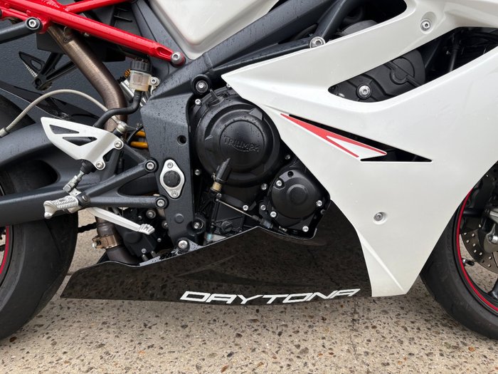 2012 Triumph DAYTONA R WHITE